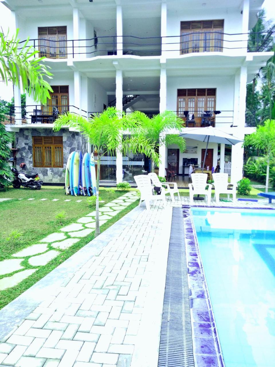 Ocean Bay Surf Resort Weligama Exterior foto